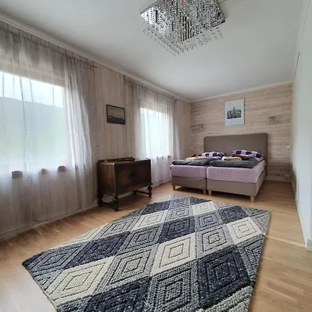 Stasjon Guest house *